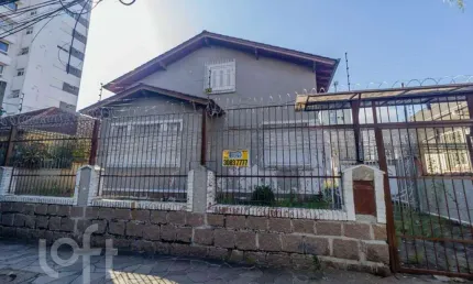 Casa com 4 quartos à venda na Rua Doutor Oscar Bittencourt, 154, Menino Deus, Porto Alegre, 350 m2 por R$ 1.597.000