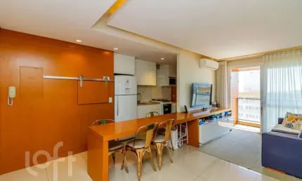 Apartamento com 2 quartos à venda na rua gutemberg, 101, petrópolis, porto alegre, 76 m2 por r$ 885.500
