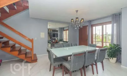 Casa em condomínio fechado com 3 quartos à venda na Rua Antonio Delapieve, 180, Mário Quintana, Porto Alegre, 172 m2 por R$ 799.000