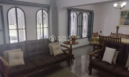 Casa com 3 quartos à venda na Rua Marechal Floriano, 320, Vila Gilda, Santo André, 254 m2 por R$ 950.000