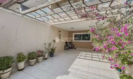 Casa em condomínio fechado com 3 quartos à venda na Rua Terezinha Pimenta Martins, 105, Parque São Vicente, Mauá, 127 m2 por R$ 970.000