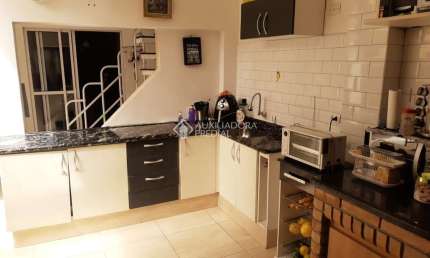 Casa em condomínio fechado com 4 quartos à venda na Rua Odila Figueiredo Nicolau, 254, Montanhão, São Bernardo do Campo, 110 m2 por R$ 645.000