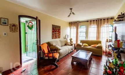Casa com 3 quartos à venda na Rua Monsenhor Antônio Pepe, 45, Campo Belo, São Paulo, 143 m2 por R$ 590.000