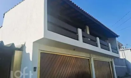 Casa com 3 quartos à venda na Rua dos Franciscanos, 35, Jardim Santo André, Santo André, 235 m2 por R$ 750.000
