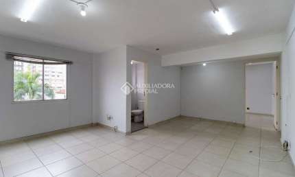 Sala comercial para alugar na Avenida Goiás, 772, Santo Antônio, São Caetano do Sul, 40 m2 por R$ 2.000