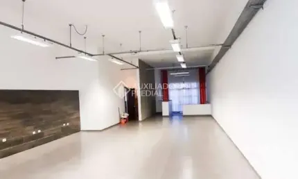 Sala comercial para alugar na Rua Suíça, 1223, Parque das Nações, Capão Bonito, 140 m2 por R$ 4.000