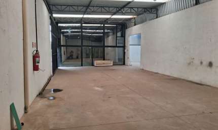 Barracão / Galpão / Depósito para alugar na Avenida Industrial, 2350, Campestre, Santo André, 637 m2 por R$ 22.000
