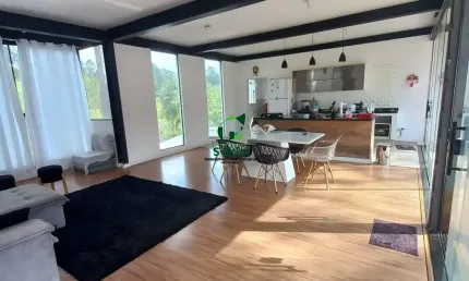 CASA À VENDA NO CONDOMÍNIO - MAIRIPORÃ (36 km do Tatuapé / 25 minutos de São Paulo)