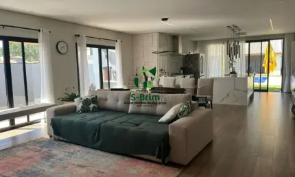Casa à Venda em Condomínio – Bairro do Portão, Atibaia/SP