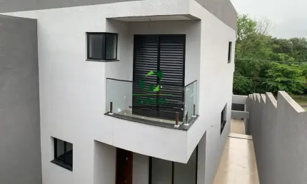 Sobrado à Venda no Jardim dos Pinheiros, Atibaia/ SP