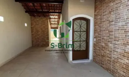 Casa linda totalmente TÉRREA recém reformada a venda em Atibaia! Bairro: Jardim do lago