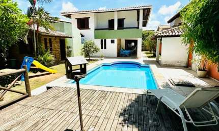Vendo Excelente Casa em Vilas do Atlântico. R$ 1.500.000,00. Próximo à Praia
