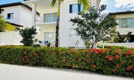 Vendo uma excelente casa em Condomínio Fechado. R$ 1.450.000,00