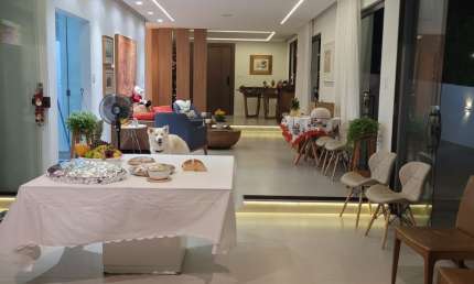 Vendo Linda Casa Recém reformada, Alphaville I. R$ 1.899.000,00.