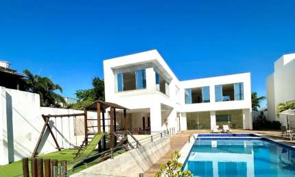 LINDA CASA À VENDA EM IPITANGA. CONDOMÍNIO FECHADO R$ 795.000,00.