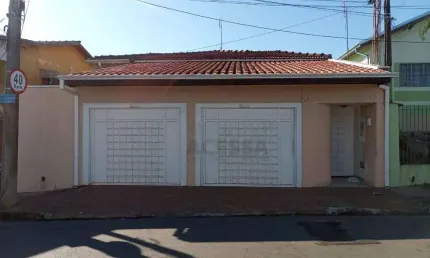 Casa com 3 dormitórios à venda, 170 m² por R$ 400.000,00 - Vila Cidade Jardim - Botucatu/SP