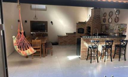 Sobrado com 3 dormitórios à venda, 210 m² por R$ 650.000,00 - Jardim Paraíso II - Botucatu/SP
