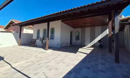 Casa com 3 dormitórios à venda, 240 m² por R$ 547.000 - Jardim Paraíso - Botucatu/SP