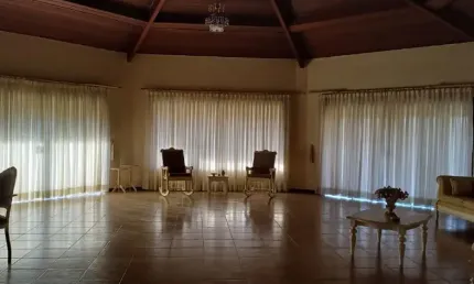 Casa com 3 quartos, 600 m², à venda  aluguel por R$ 10.000/mês- Estrada Municipal Jose Benedito de Oliveira - Freitas - São José dos Campos/SP