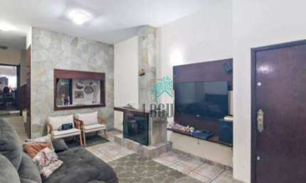 Sobrado IMPECÁVEL bem distribuída com 268m² composto por 5 dormitórios sendo 3 suítes, à venda por R$ 1.000.000 - Vila Humaitá, Santo André/SP