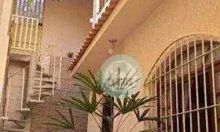 Sobrado IMPECÁVEL bem distribuído com 194m² composto por 3 dormitórios sendo 2 com suíte, à venda por R$ 700.000 - Vila Tibiriçá, Santo André/SP
