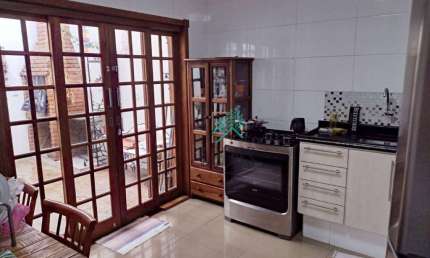 Casa Térrea bem distribuído com 128m² composto por 2 dormitórios, à venda por R$ 600.000 - Rudge Ramos, SBC/SP