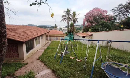 Casa Térrea bem distribuída, são 438m² com 3 dormitórios sendo 1 suíte, à venda por R$ 950.000 - Jardim Represa, SBC/SP