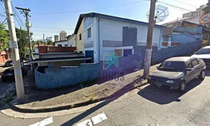 Sobrado com ótima disposição de 130m² composto por 3 dormitórios, à venda por R$ 850.000 - Campestre, Santo André/SP