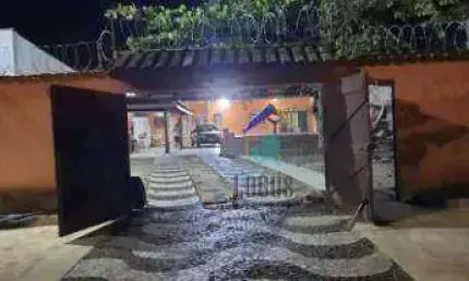 Sobrado com 3 dormitórios à venda, 150 m² por r$ 390.000,00 - balneário agenor de campos - mongaguá/sp