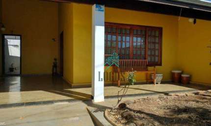 Casa com 3 dormitórios à venda por R$ 480.000,00 - Jardim Panorama - Botucatu/SP