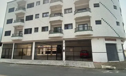 Apartamento de 1 dorm planta grande a 300m da Praia no Solemar