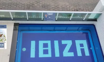 Lindo apartamento com varanda gourmet a 200m da praia