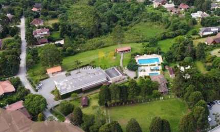 Maravilhosa Casa de Campo em Condomínio Resort Fazenda - Piscinas, 3 quartos sendo 2 suites em Piraquara