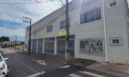 Sala comercial para locação, vão livre de 414m², pode ser dividida em várias salas no Centro de Piraquara!!!