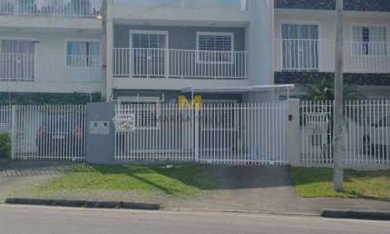 Maravilhoso Sobrado Triplex Semimobiliado para alugar com 3 quartos / 1 suíte no Centro de Piraquara.