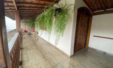 Casa com 4 quartos à venda, 357 m² por R$ 1.600.000 - Santa Terezinha - Juiz de Fora/MG