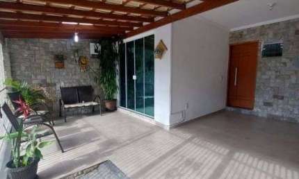 Casa com 3 quartos à venda por R$ 399.000,00 - Grama - Juiz de Fora/MG