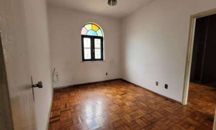 Casa com 4 quartos à venda, 300 m² por R$ 450.000 - Granbery - Juiz de Fora/MG