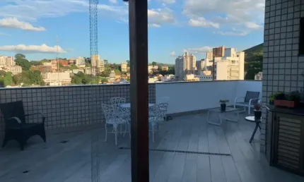 Cobertura com 3 quartos à venda, 250 m² por R$ 1.380.000 - Granbery - Juiz de Fora/MG