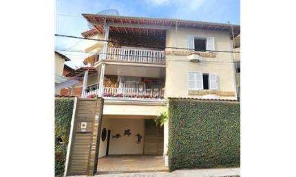 Casa com 3 quartos à venda na Rua Teodomiro Campos, Bom Pastor, Juiz de Fora