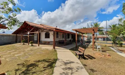 Chácara / sítio com 3 quartos à venda na Rua Renê Deotti, Shangri-lá, Goianá