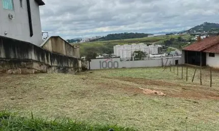Terreno em condomínio fechado à venda na Rua Deputado Lahyr Tostes, Spina Ville II, Juiz de Fora