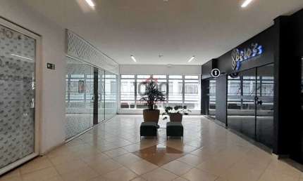 Ponto comercial para alugar na Rua Espírito Santo, Centro, Juiz de Fora