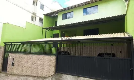 Casa com 6 quartos à venda na Rua Melo Franco, São Mateus, Juiz de Fora
