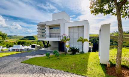 Casa em condomínio fechado com 4 quartos à venda na Rua Ibirité, São Pedro, Juiz de Fora