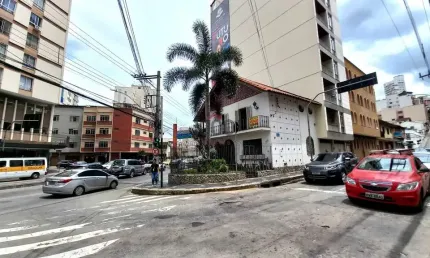 Casa com 4 quartos à venda na Rua Oswaldo Aranha, São Mateus, Juiz de Fora