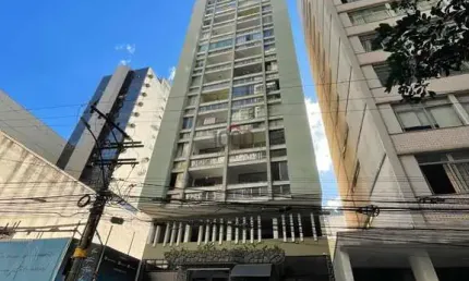 Centro plano, 2 quartos, 1 suíte, próximo pq halfeld