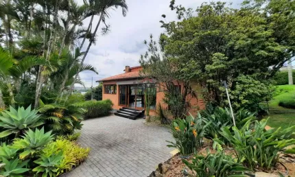 Casa com 3 quartos à venda na Rua Doutor Guadalupe Baeta Neves, Parque Guadalajara, Juiz de Fora