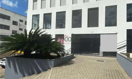Loja térrea de frente para Av Rio Branco, 154 M2, 2 banheiros, Manoel Honório