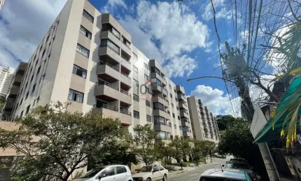 Granbery, elevador, 3 quartos, suíte, varanda, 2 vagas de garagem.